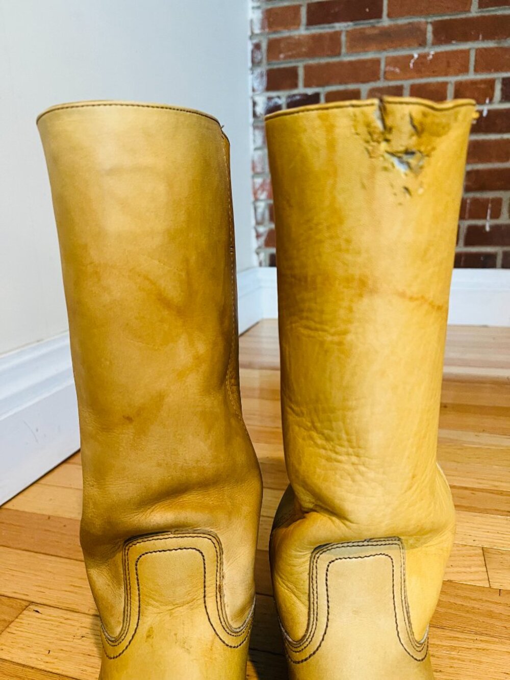 VTG Frye Campus Banana Boots Women 9.5 M Yellow Square Toe Western MADE IN USA - Picture 8 of 16